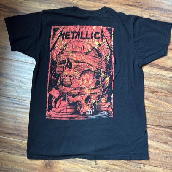 Metallica Graphic Skull Band Tee - Picture 5 of 6